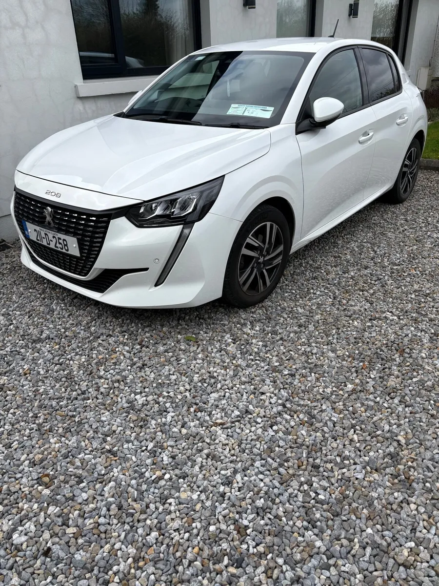 Peugeot 208 2021 - Image 1