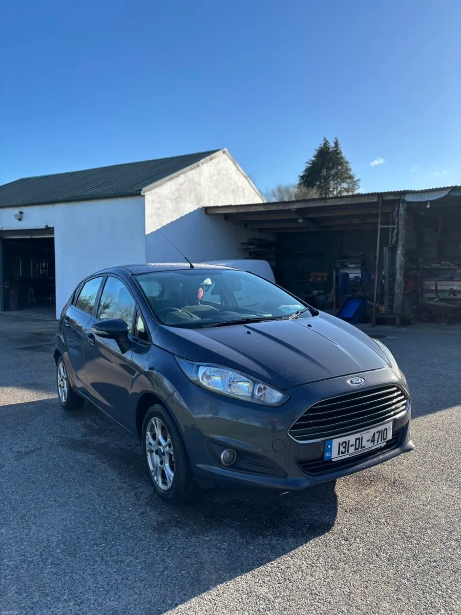 2013 Ford Fiesta - Image 1