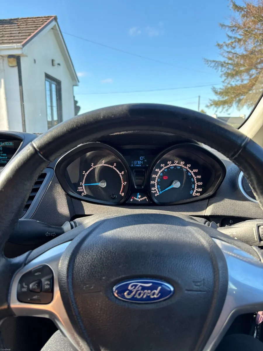 2013 Ford Fiesta - Image 4