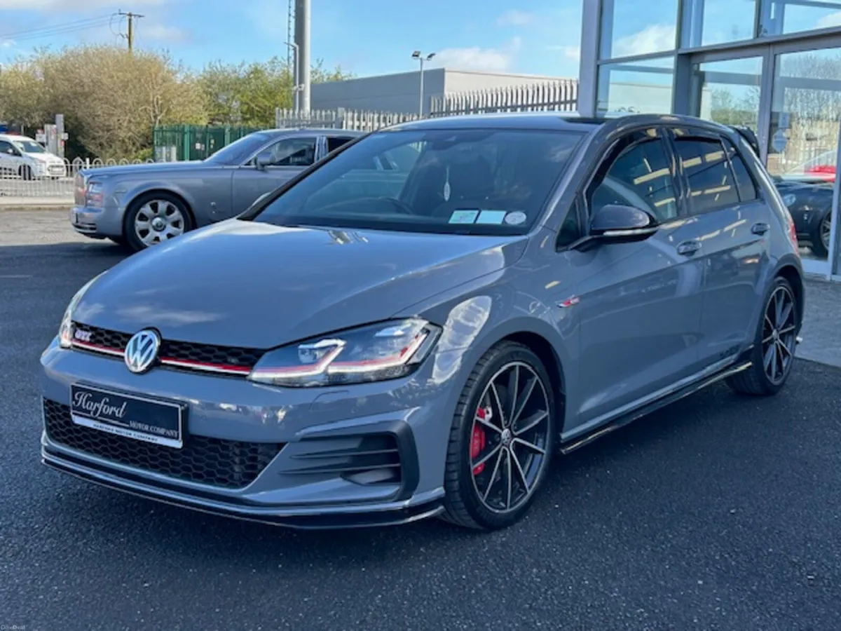 VW Golf GTI TCR 2.0 TSI DSG - Image 4