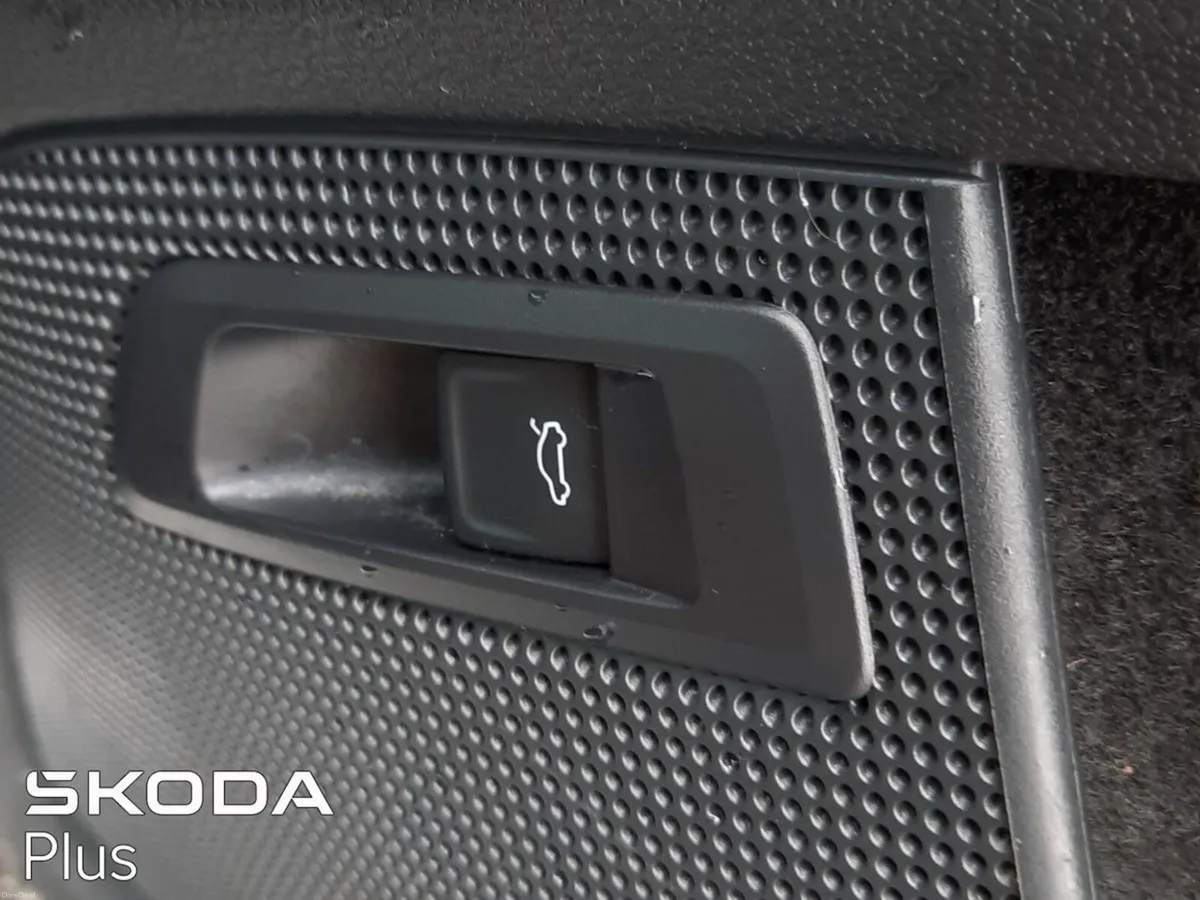 Skoda Kodiaq 2.0 TDI 150HP DSG Style 7 Seat - Image 3