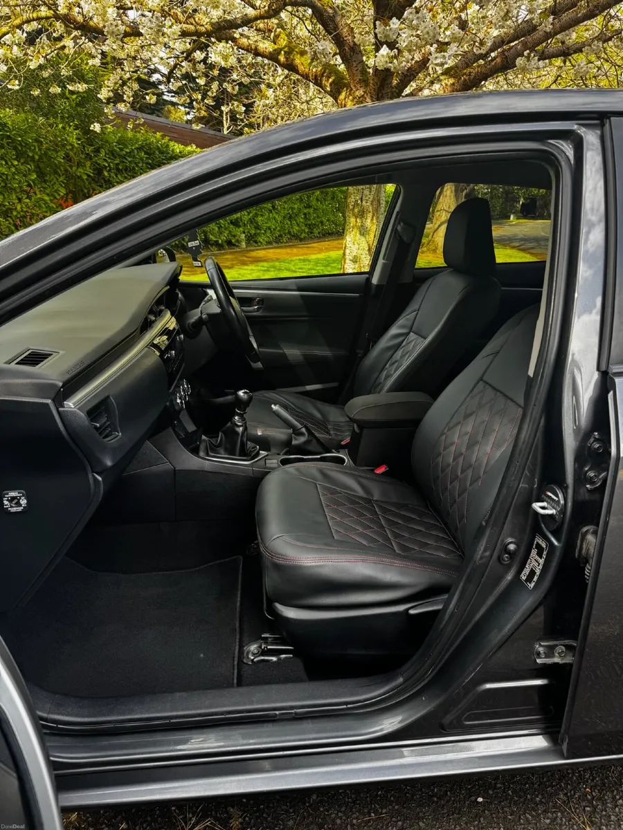 Toyota Corolla 2014 - Image 4