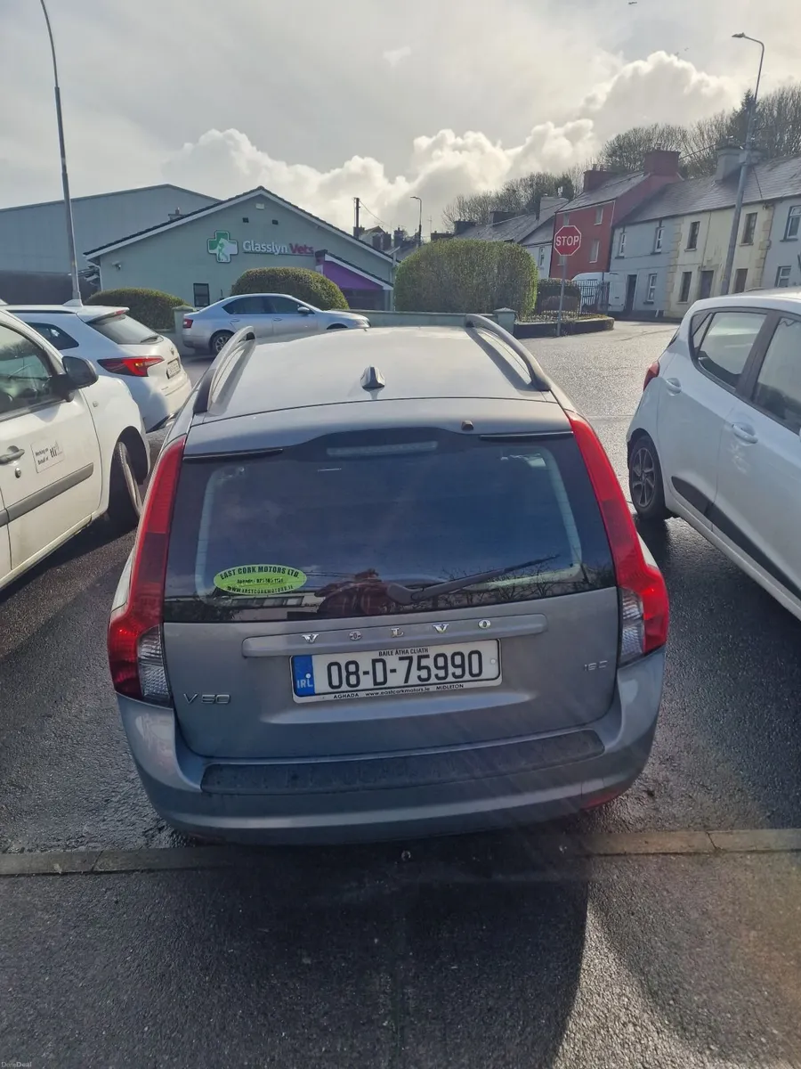 Volvo V50 2008 - Image 4