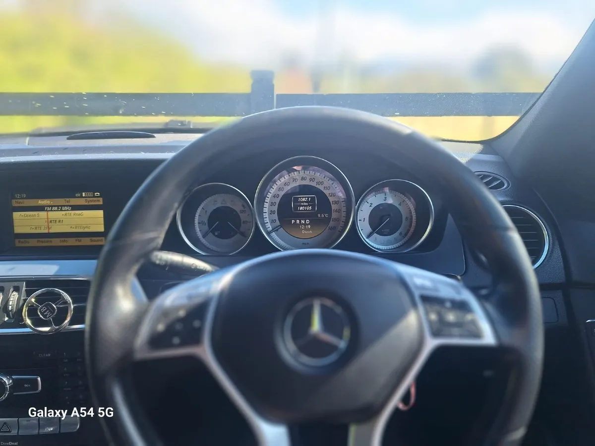 Mercedes-Benz C250 2012 - Image 3