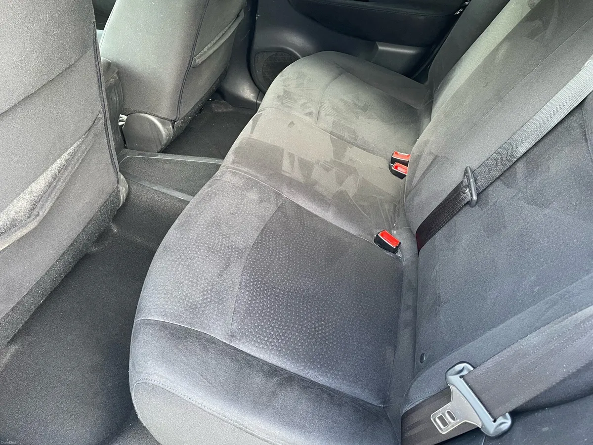 Nissan Leaf - Image 2