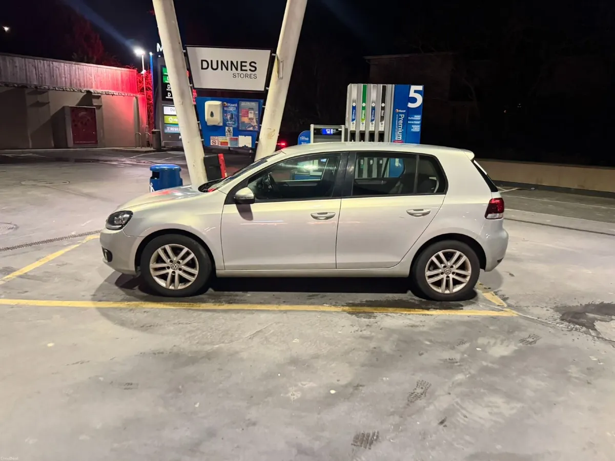 2010 Volkswagen Golf 1.2 TSI Highline - Image 2