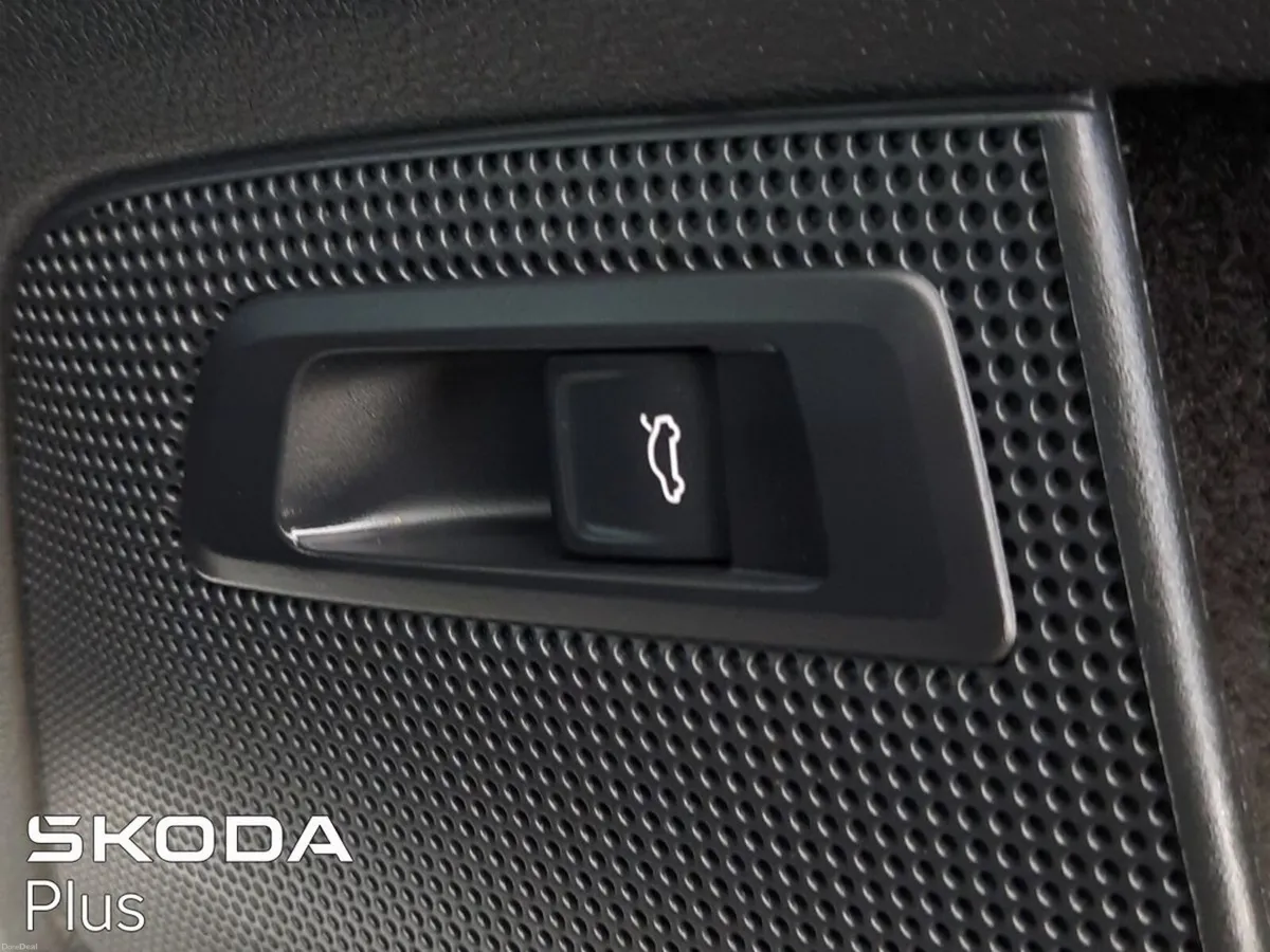 Skoda Kodiaq **ELECTRIC BOOT**HEATED FRONT SEATS** - Image 3