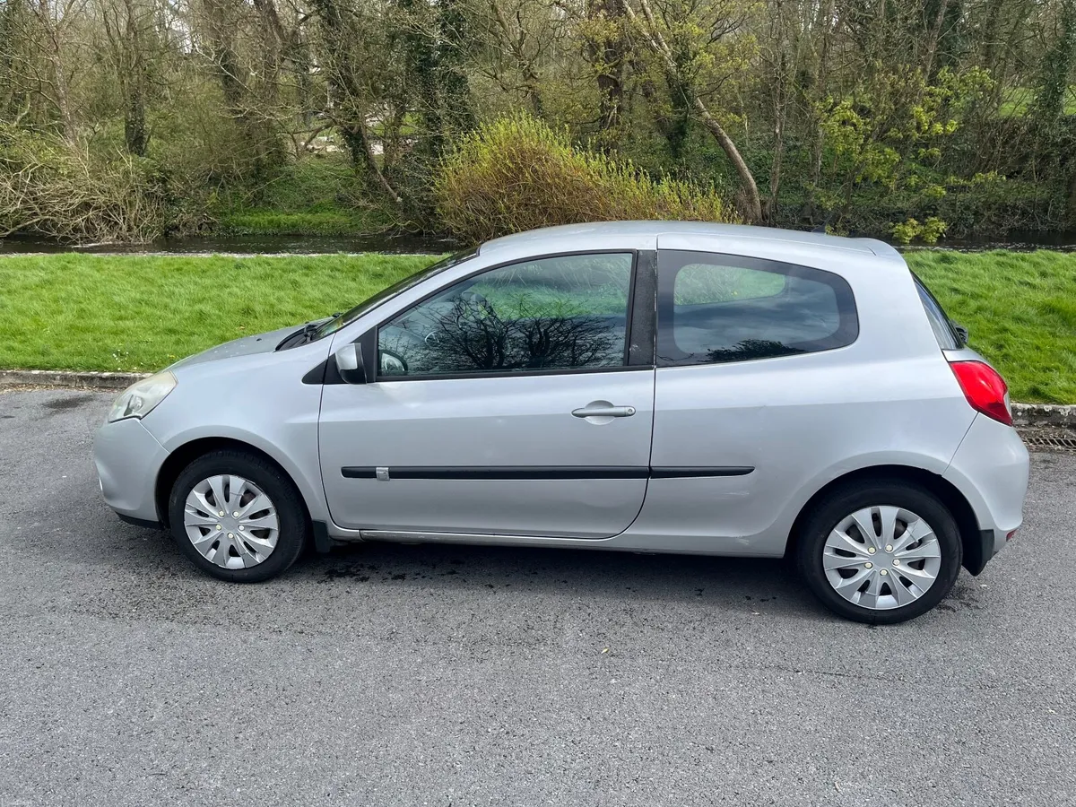 Renault Clio 2011 - Image 3