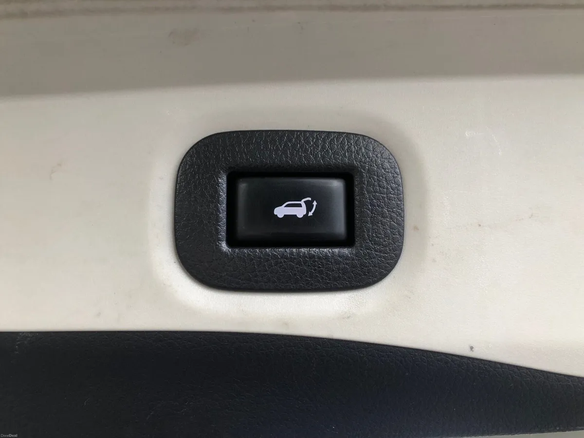 Nissan X Trail - Image 4