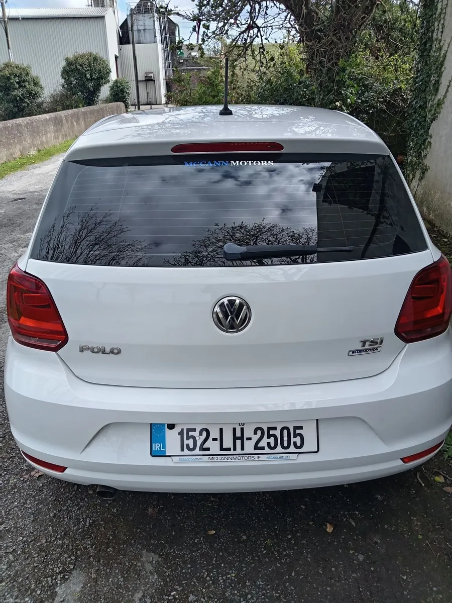 Volkswagen Polo 2015 - Image 2