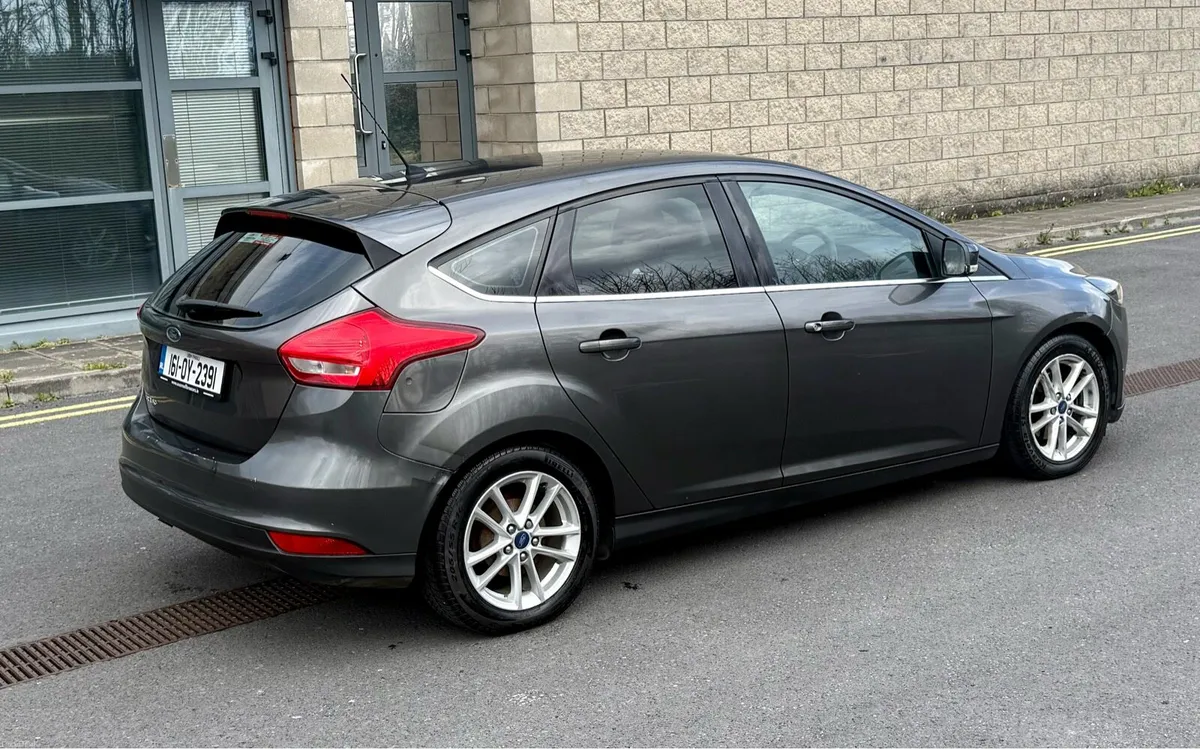 16 Ford Focus ZETEC 1.5TDCI Fresh NCT 12/27 - Image 3