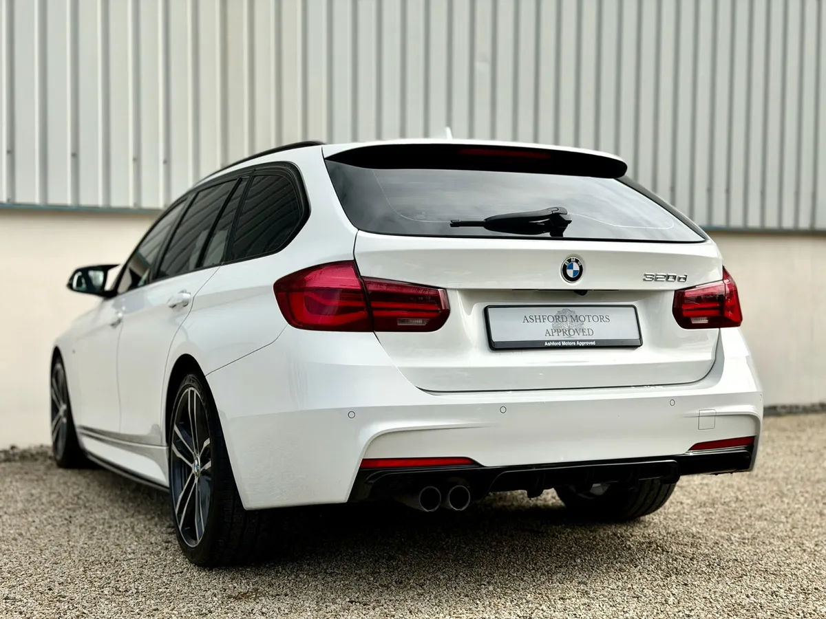 2018 BMW 320D touring shadow edition - Image 4