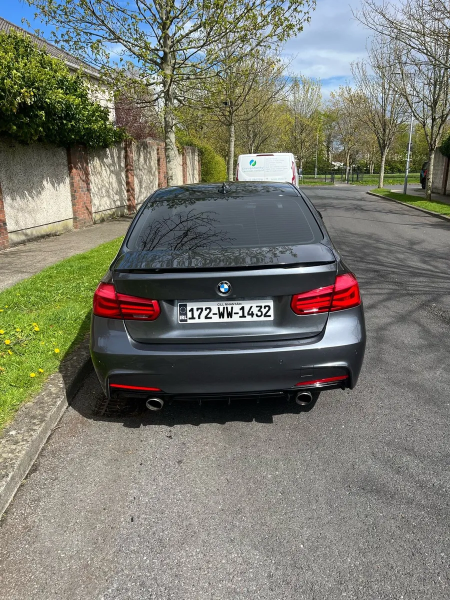 BMW 330e - Image 3