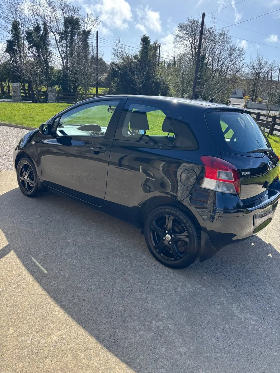 Toyota Yaris 2010 1.3 petrol - Image 3