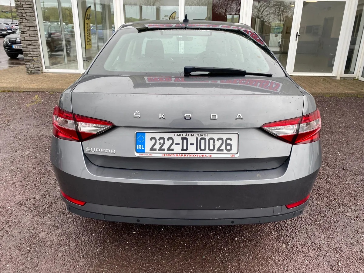 2022 Skoda Superb AMBITION 2.0 TDI 150HP DSG 5DR A - Image 5