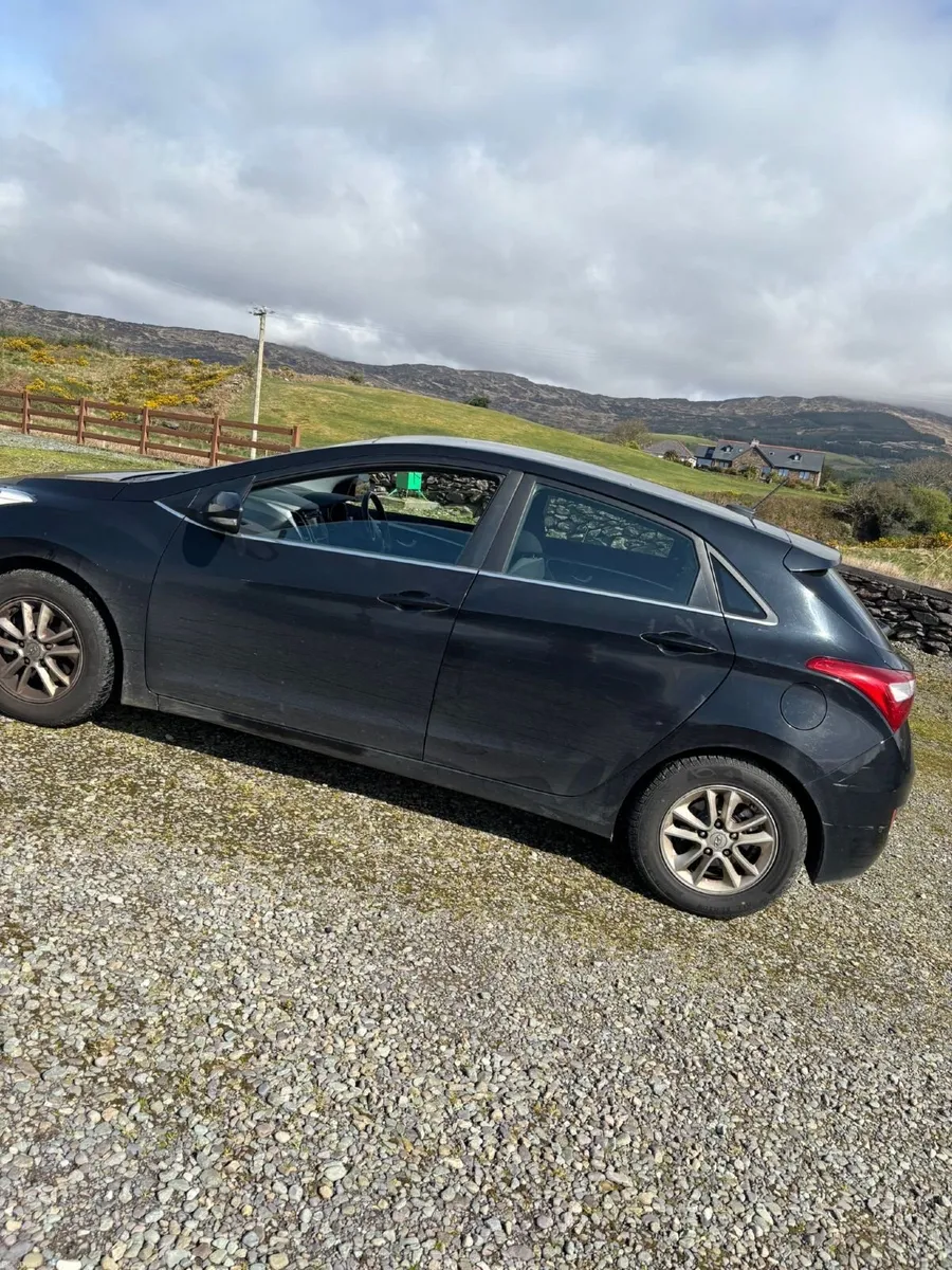 Hyundai i30 2016 - Image 2