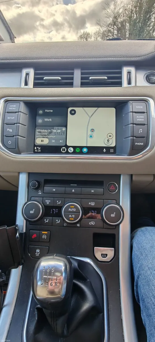 Land Rover Range Rover Evoque 2015 - Image 2