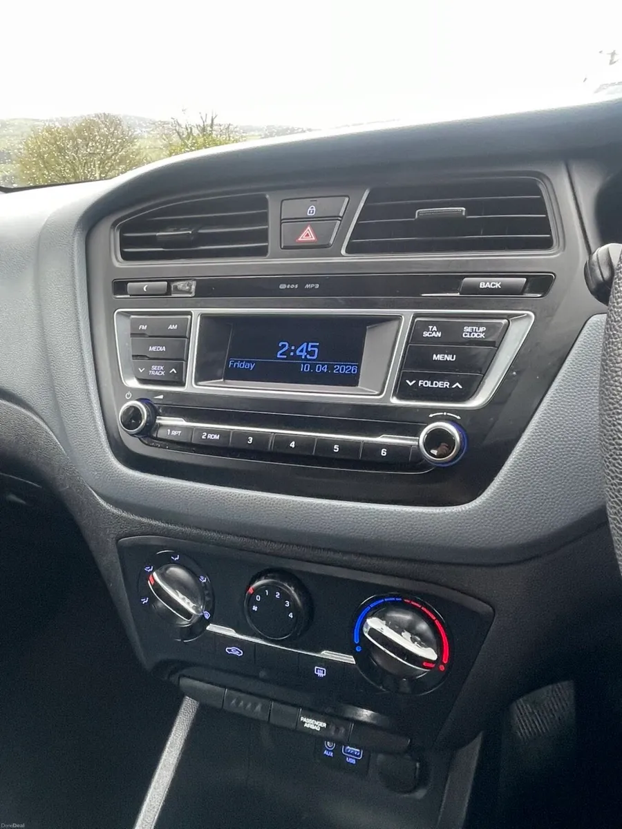 Car - Image 6