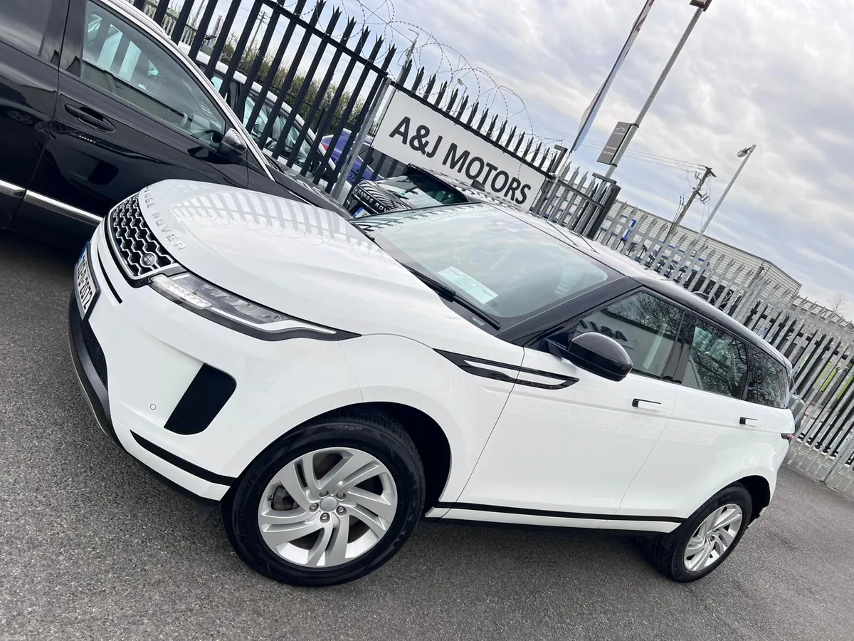 2020 Land Rover  Evoque 2.0 Automatic - Image 2