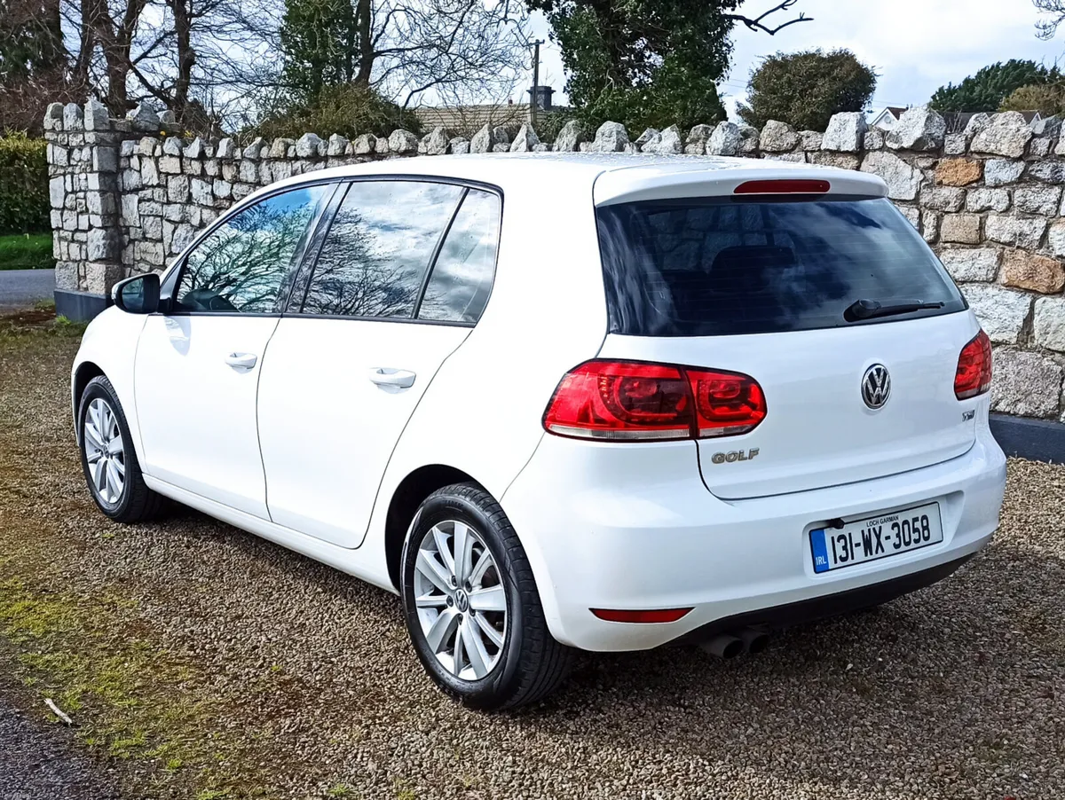 131 VW Golf 1.4 Petrol Highline Auto - Image 4