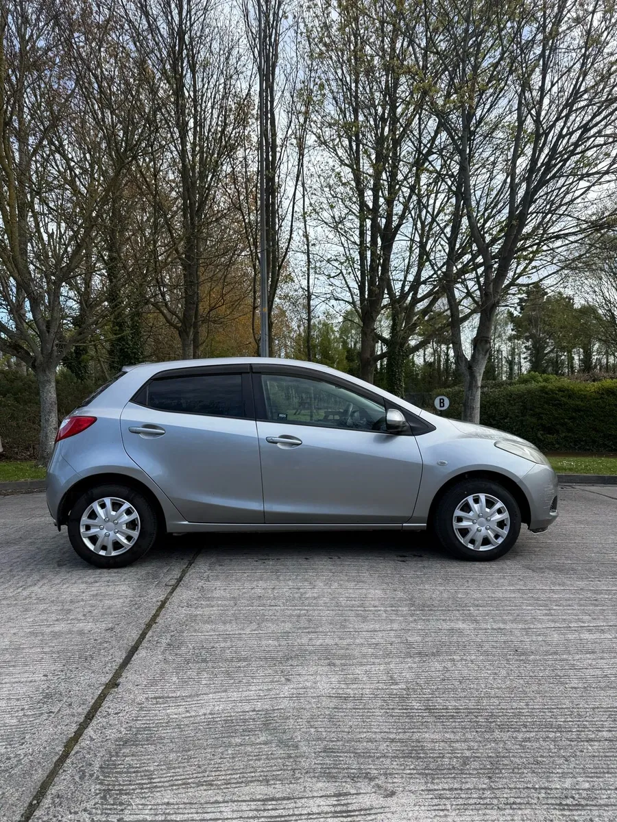 mazda demio - Image 1