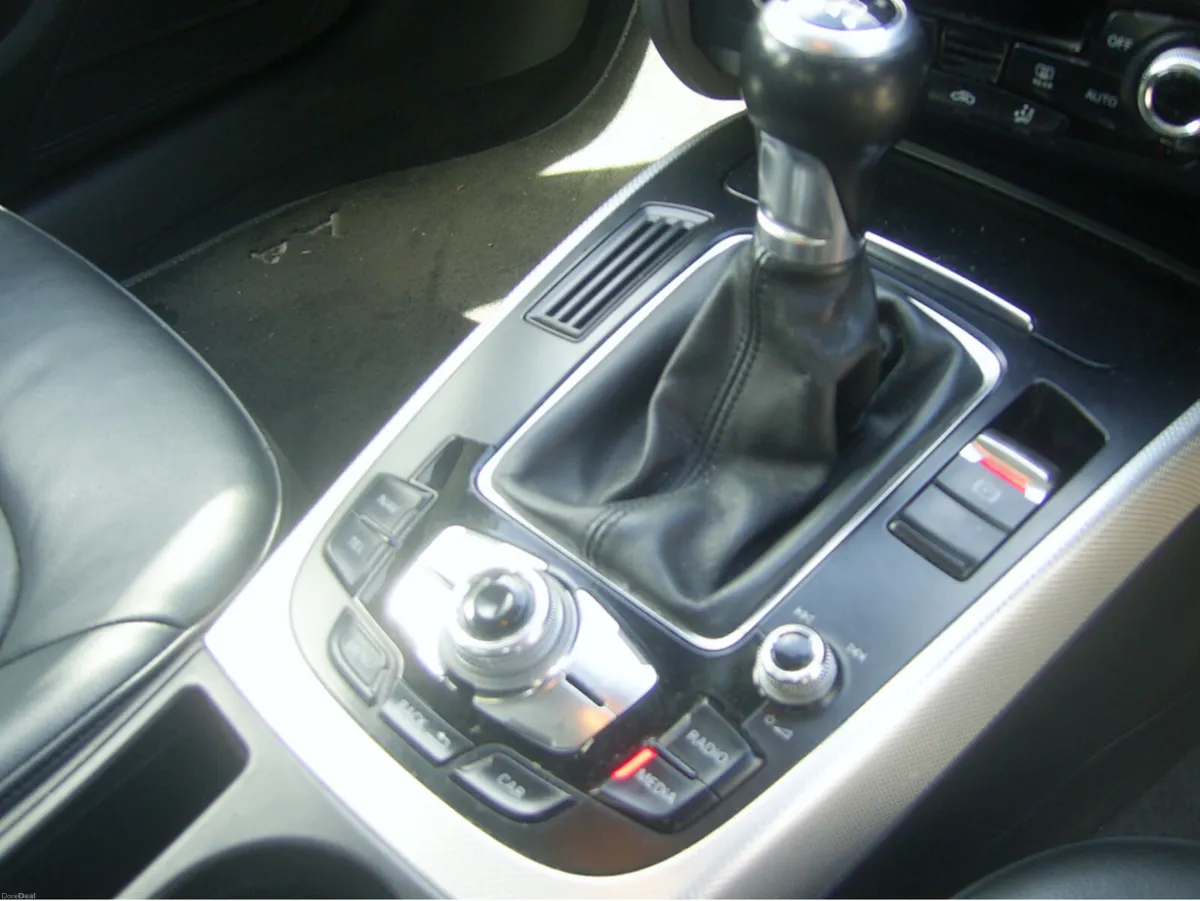 Audi A4 2.0 TDI TECHNIK 163PS 4DR - Image 5