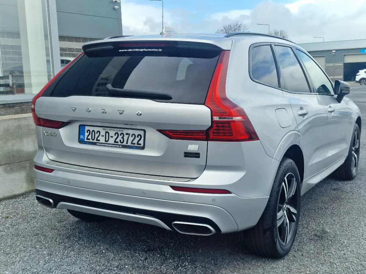 Volvo XC60 T6 R-DESIGN RECHARGE PHEV 5DR Auto - Image 3