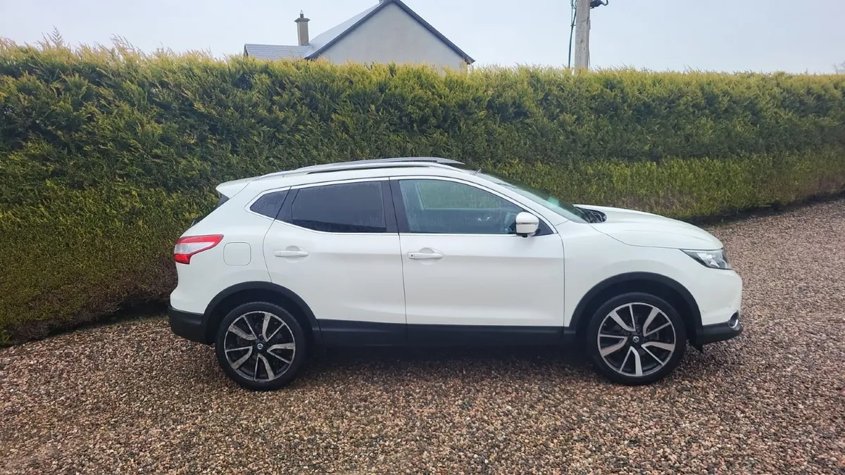 Nissan Qashqai 2017 - Image 1