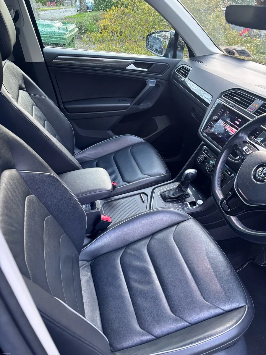 VW Tiguan R-Line 2.0 TDI - Image 4