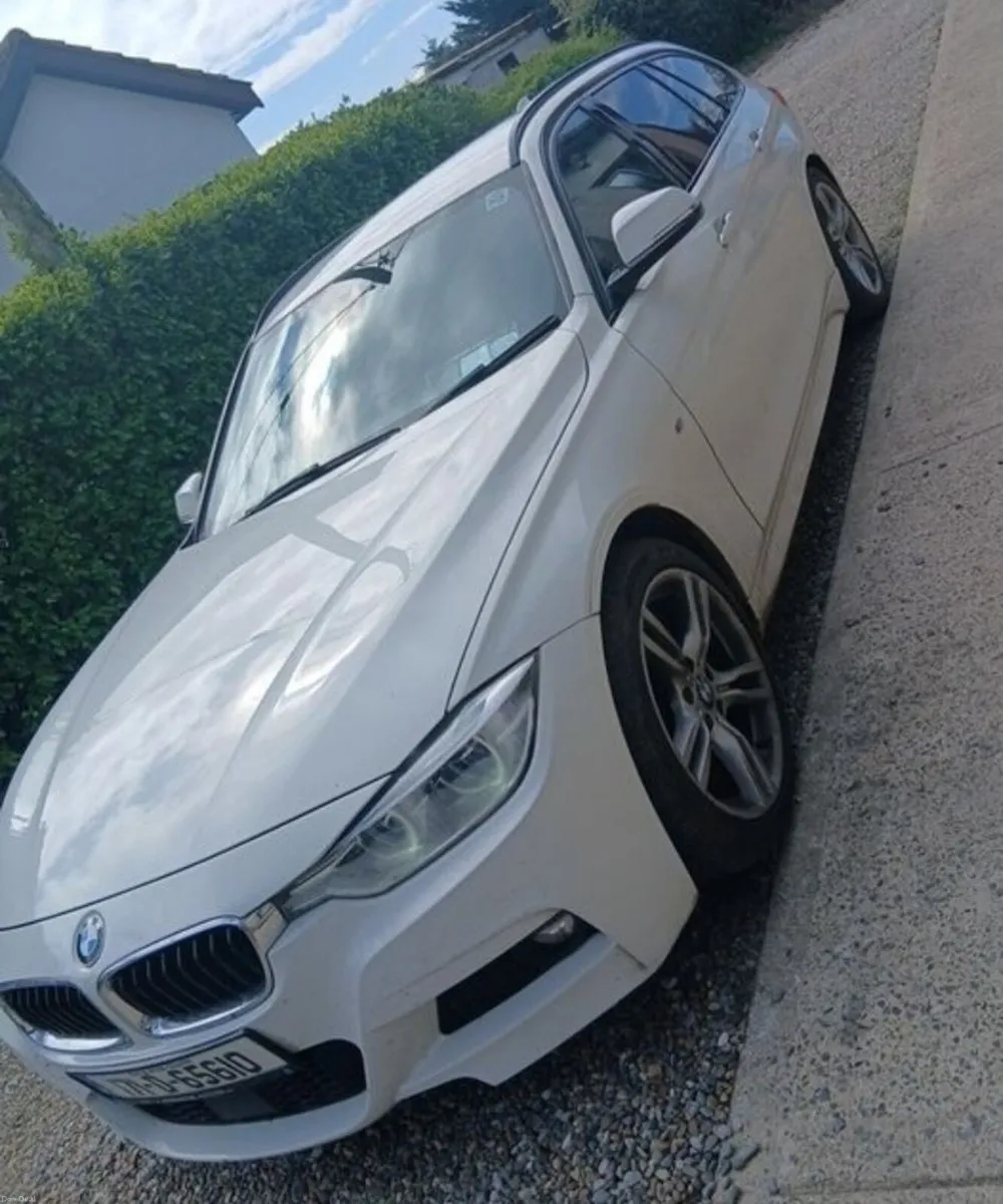 BMW 5-Series 2017 - Image 1