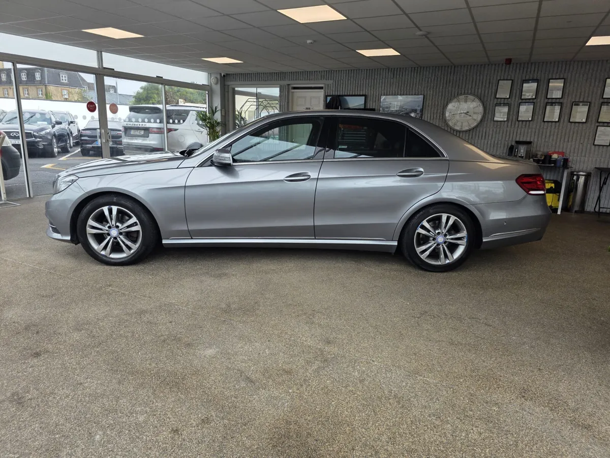 Mercedes-Benz E-Class 2.1 D Elegance Sport 2014 - Image 6