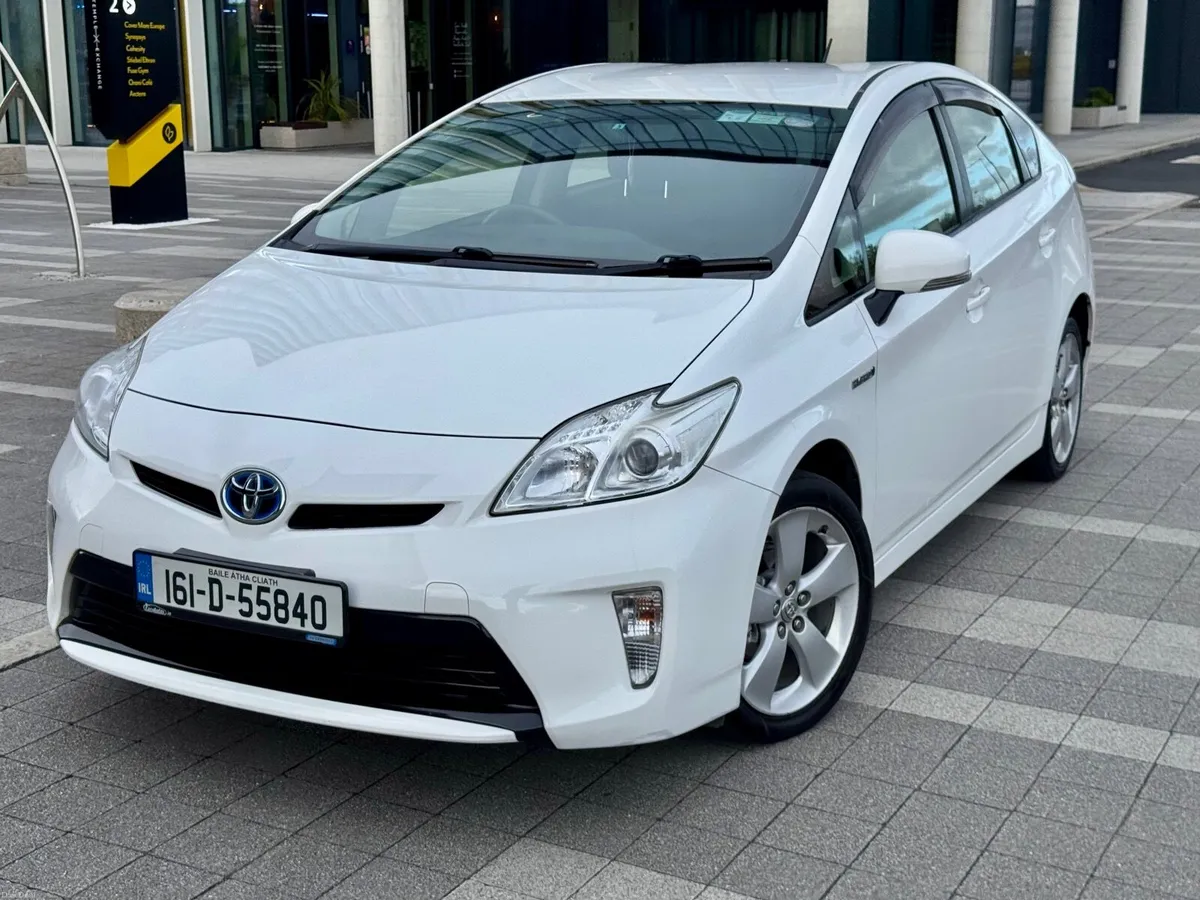 2016 Toyota Prius ✅New NCT-for 2 years”LOW MILEAGE - Image 2