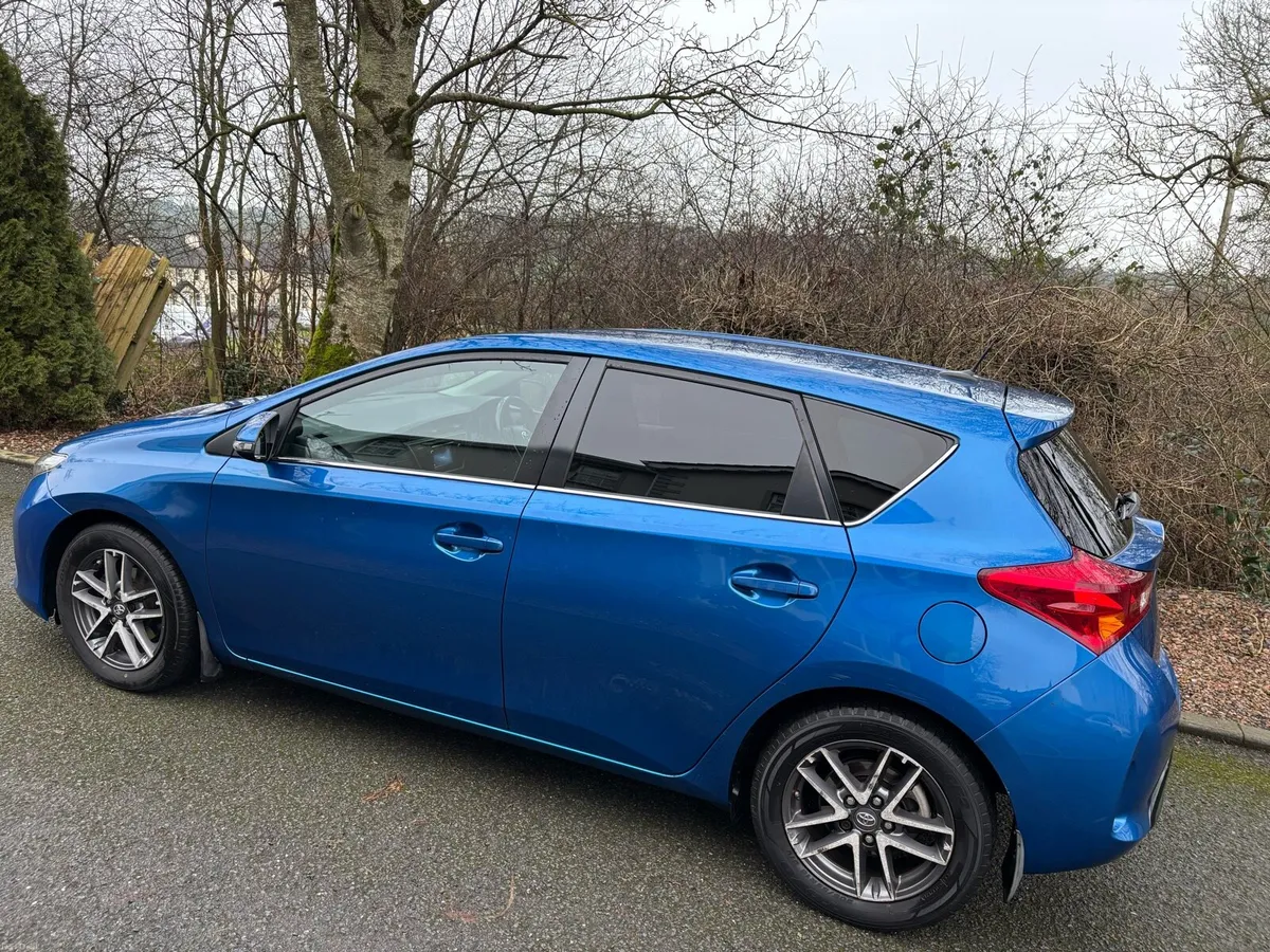 Toyota Auris Icon + D-4D Diesel - Image 4