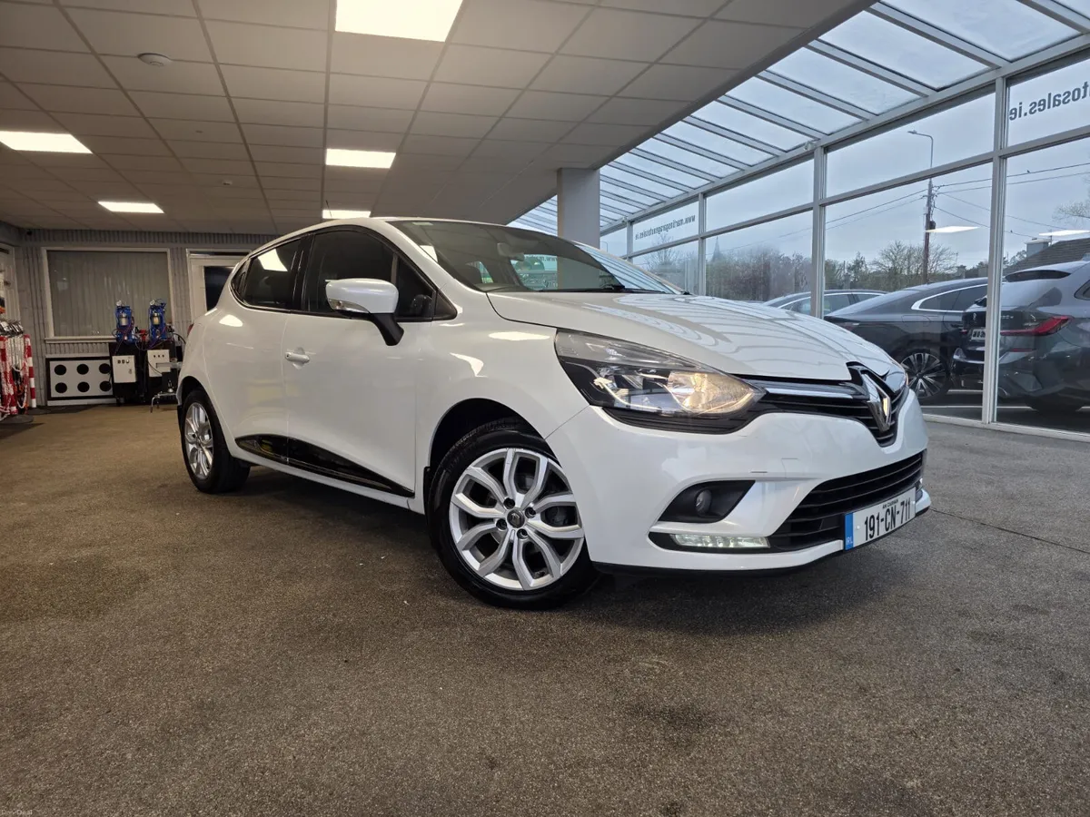 Renault Clio Dynamique Nav 0.9 TCE Petrol 2019 - Image 1