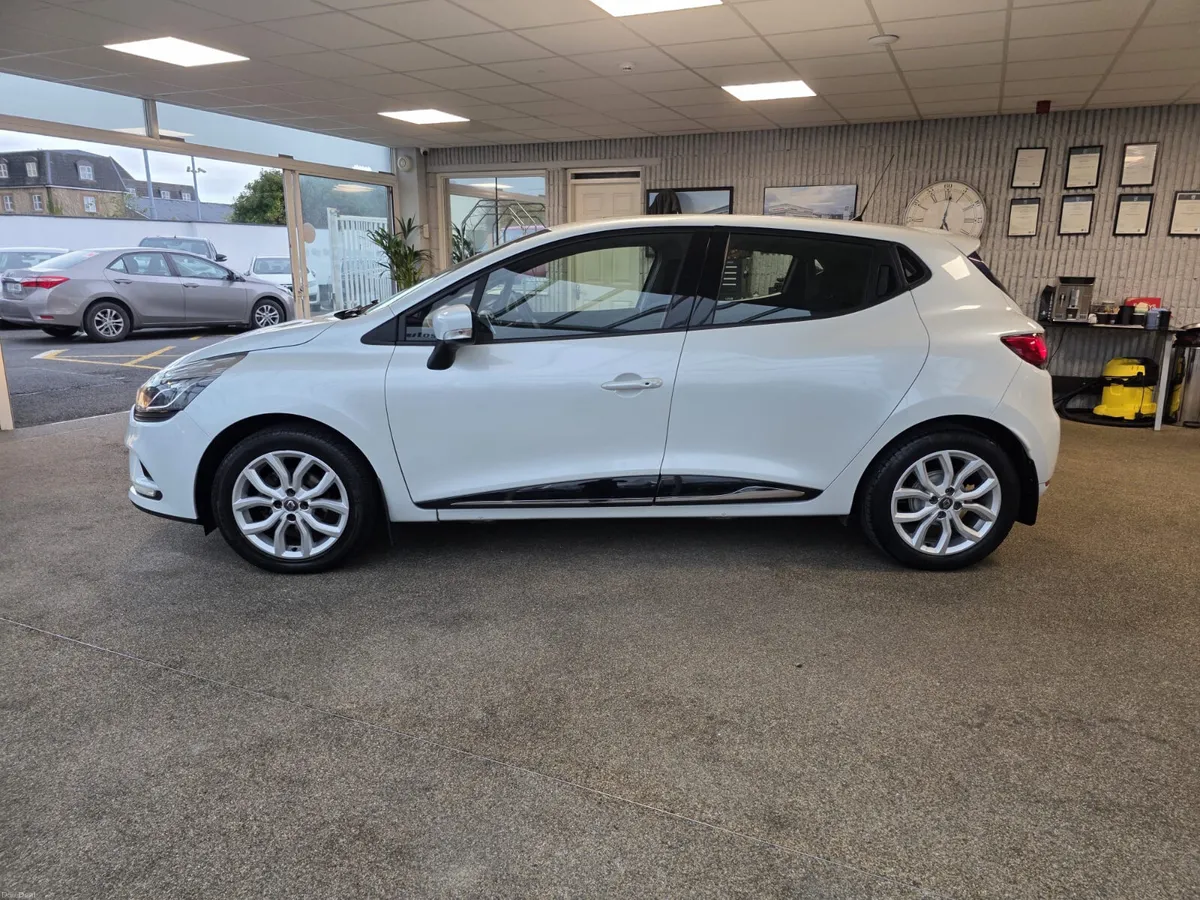 Renault Clio Dynamique Nav 0.9 TCE Petrol 2019 - Image 4