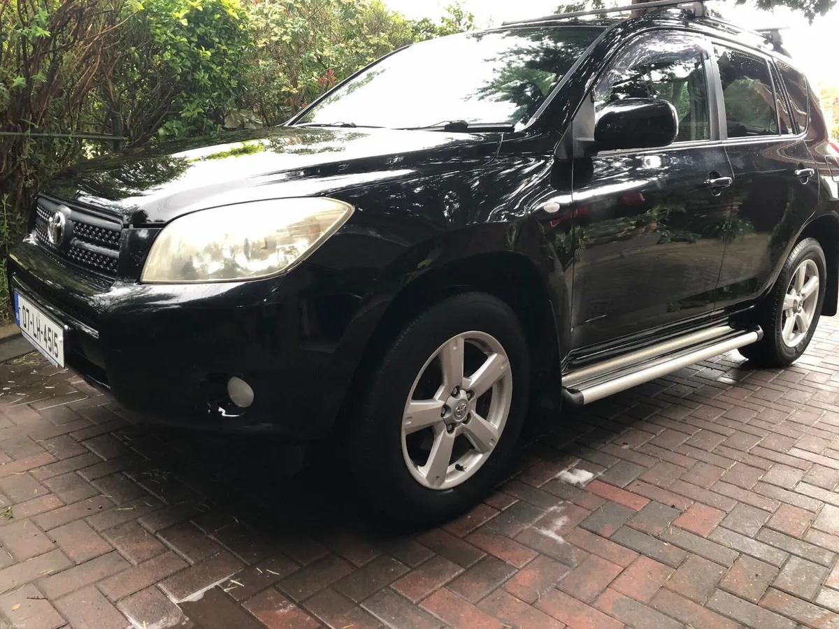 Toyota Rav 4  2.l Petrol 4+4 LUNA - Image 1
