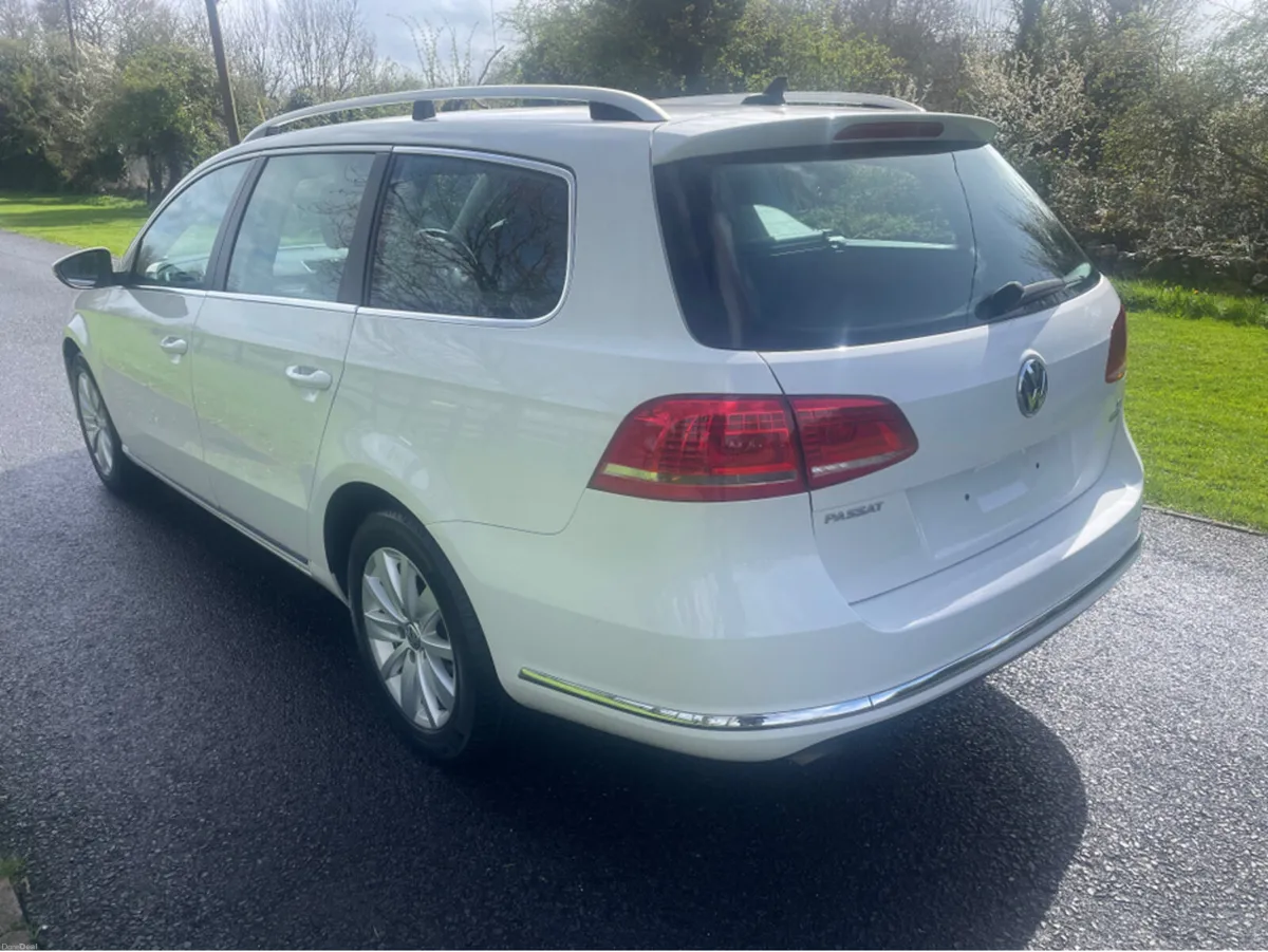 Volkswagen Passat Estate 1.4 auto - Image 4