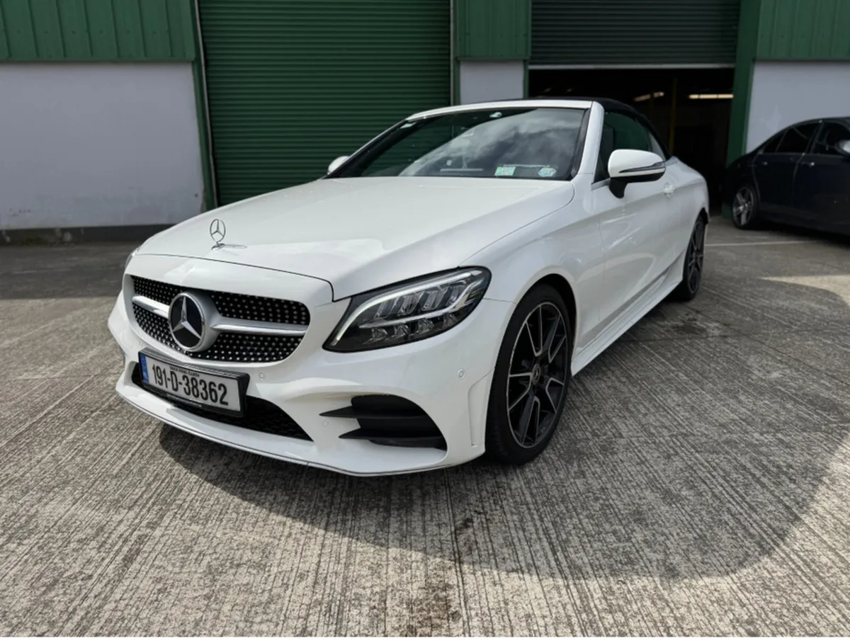 Mercedes-Benz C-Class C200D AMG LINE - Image 6