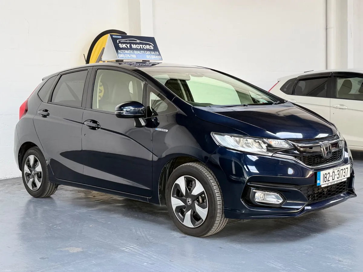 2018 Honda JAZZ/Fit 1.5 Hybrid Auto,Top Specs - Image 4