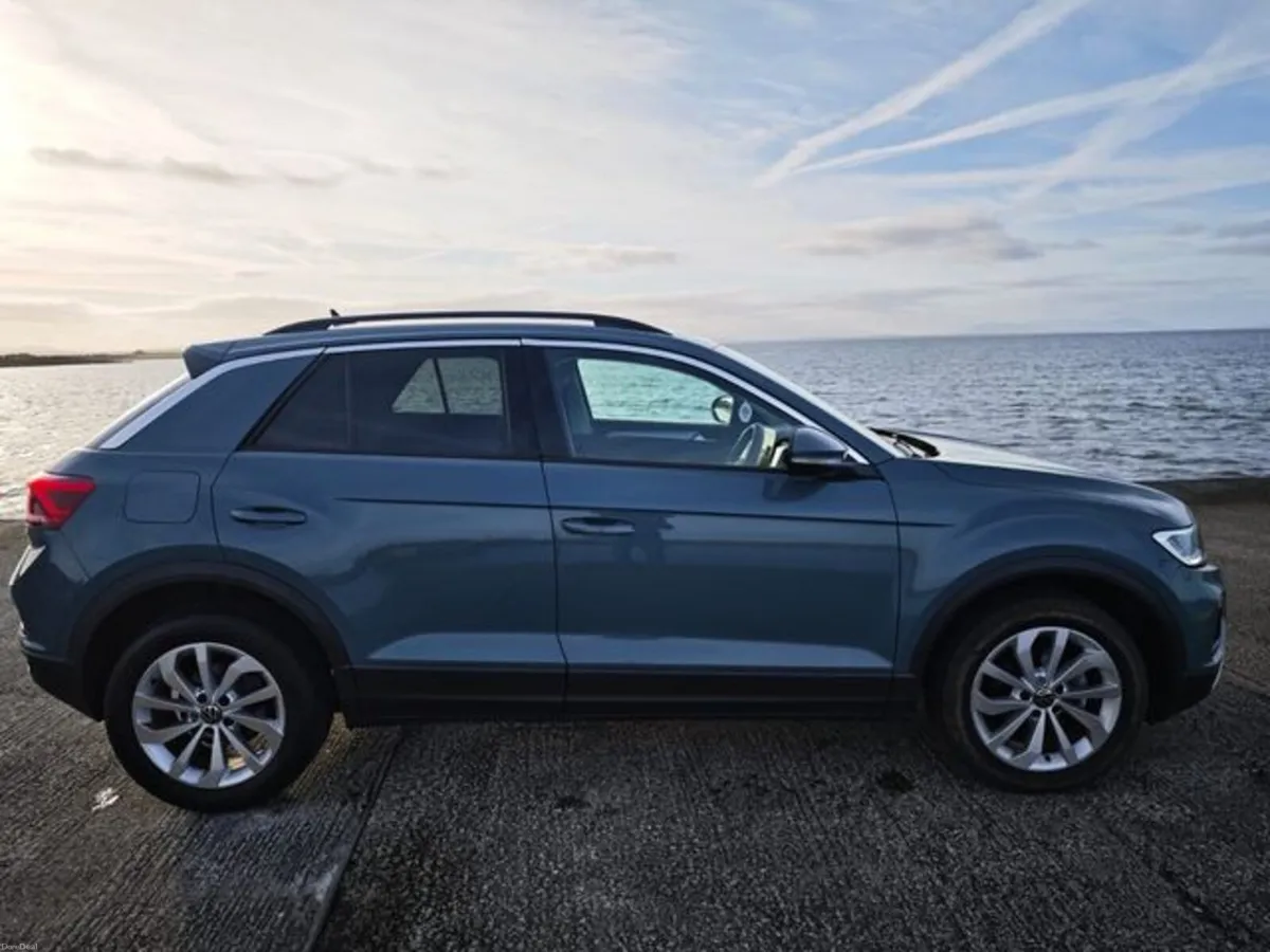 Volkswagen T-Roc Spec ED 2.0tdi M6F 116HP - Image 3