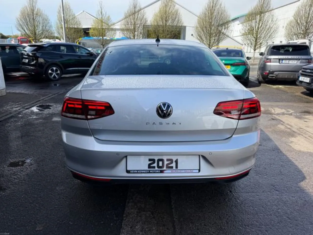 Volkswagen Passat SEL 2.0 TDI Full Leather - Image 4