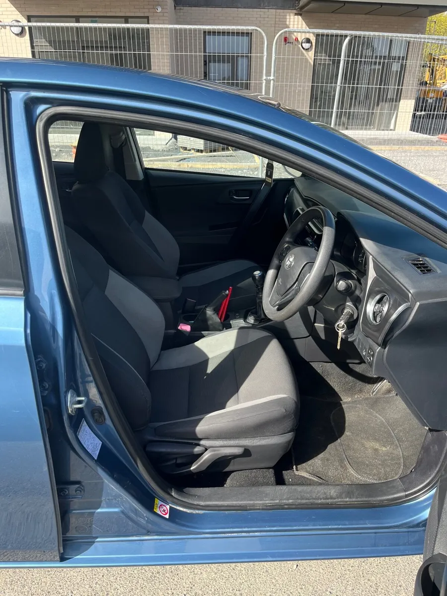Toyota Auris 2016 - Image 4