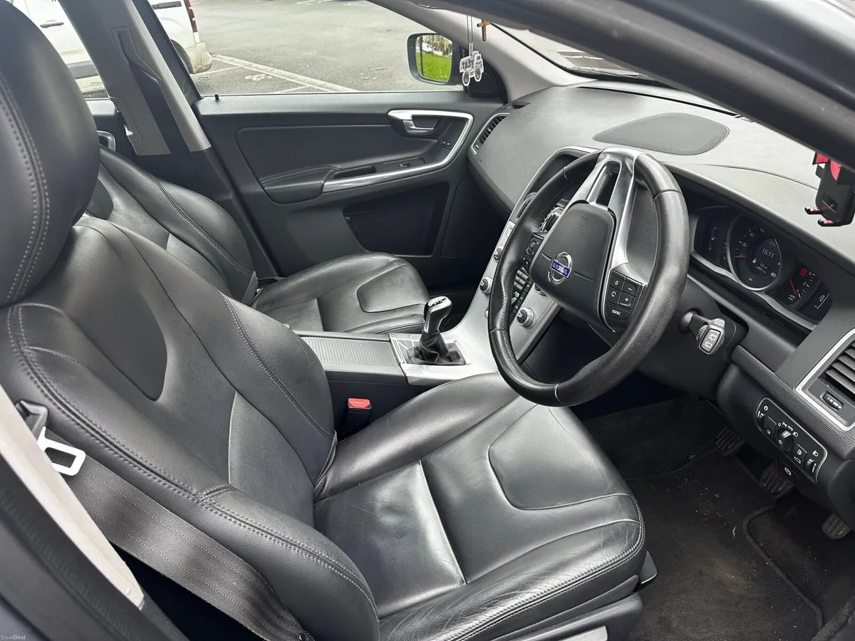 Volvo xc60 - Image 4