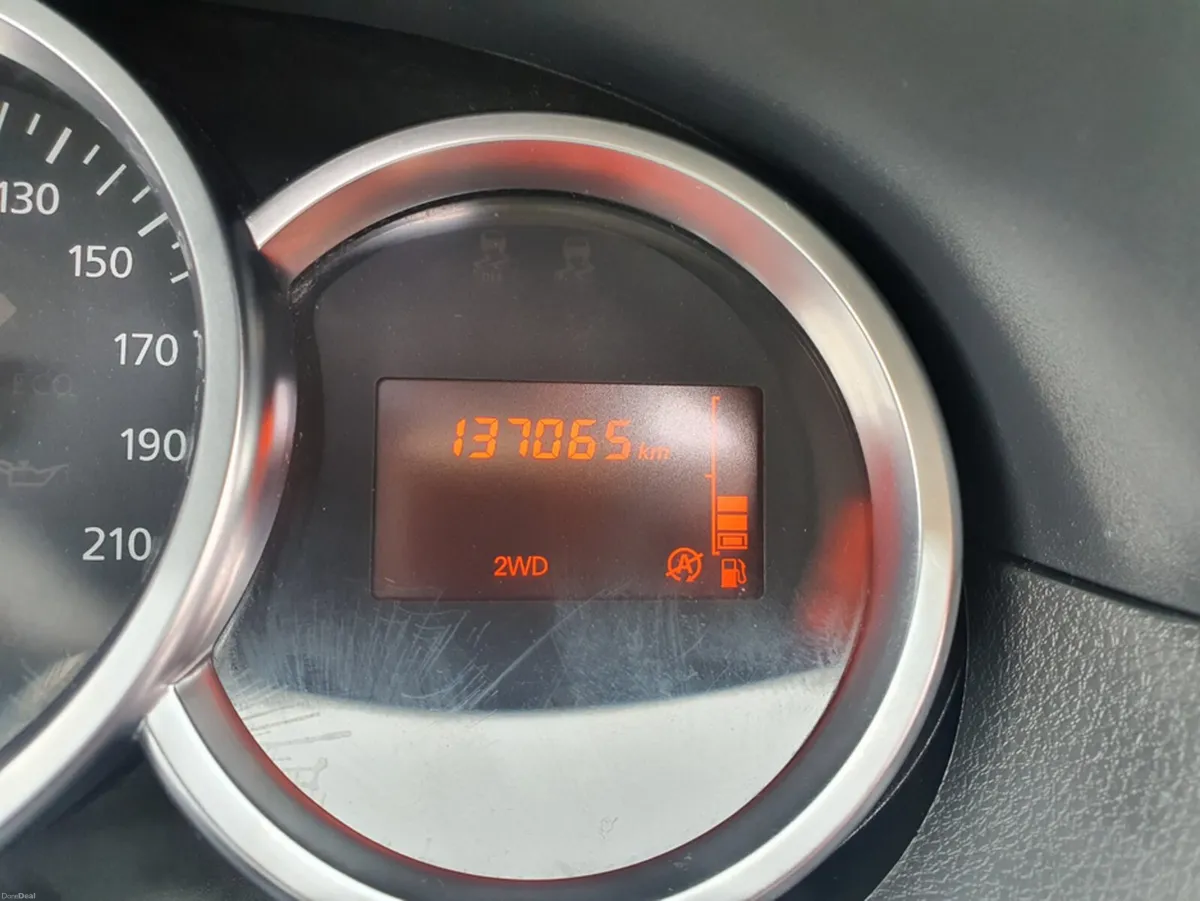 Dacia Duster PRESTIGE 1.5 DCI 110 4X 4DR - Image 4