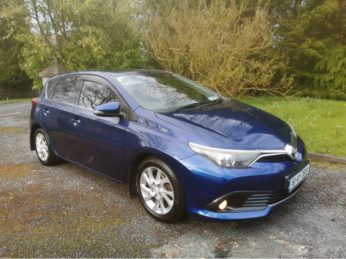 Toyota Auris 1.6 D-4D BUSINESS EDITION TSS 110BHP - Image 3