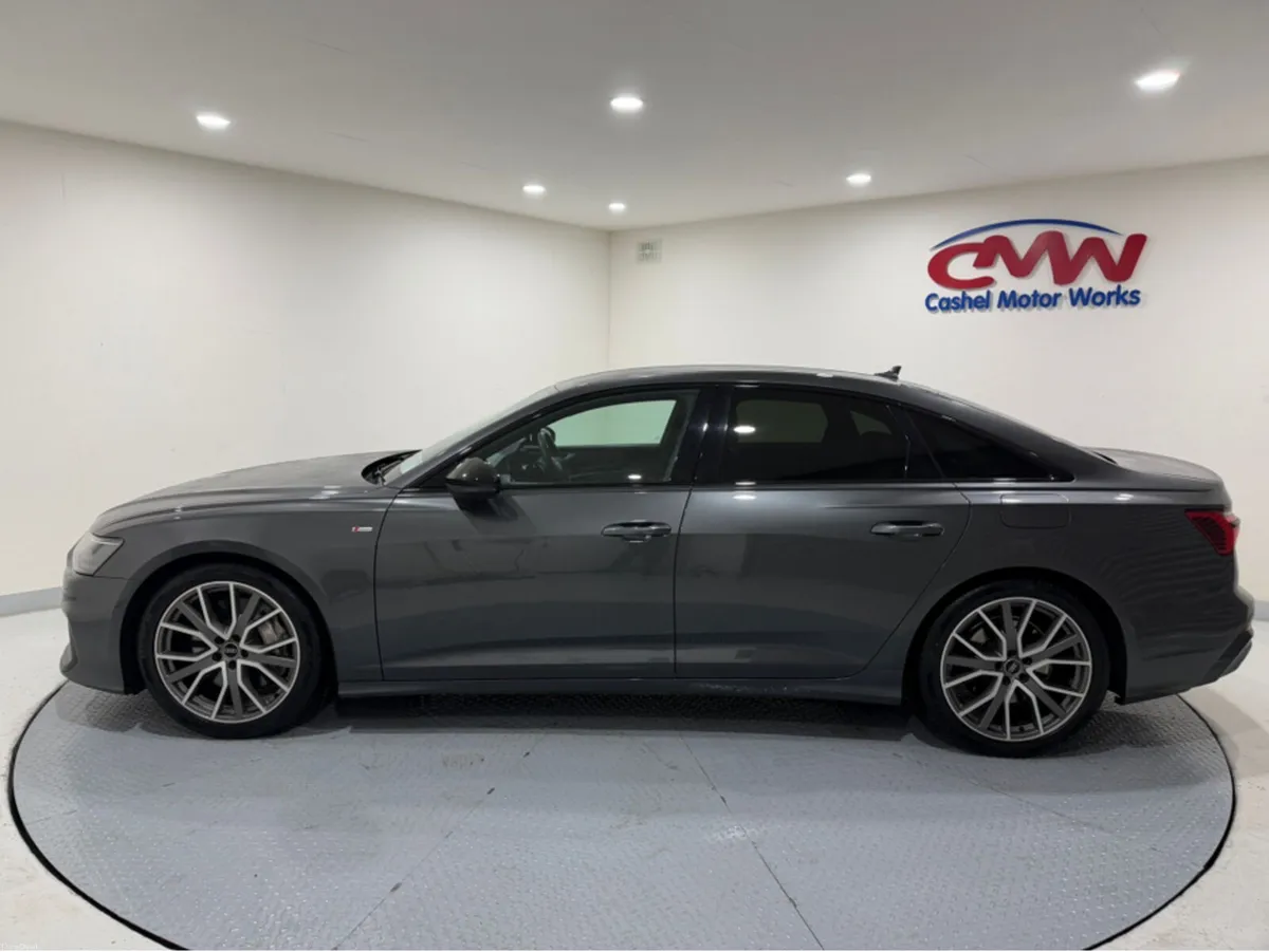 Audi A6 BLACKEDITION S-LINE 50 TFSI E QUATTRO AUTO - Image 4
