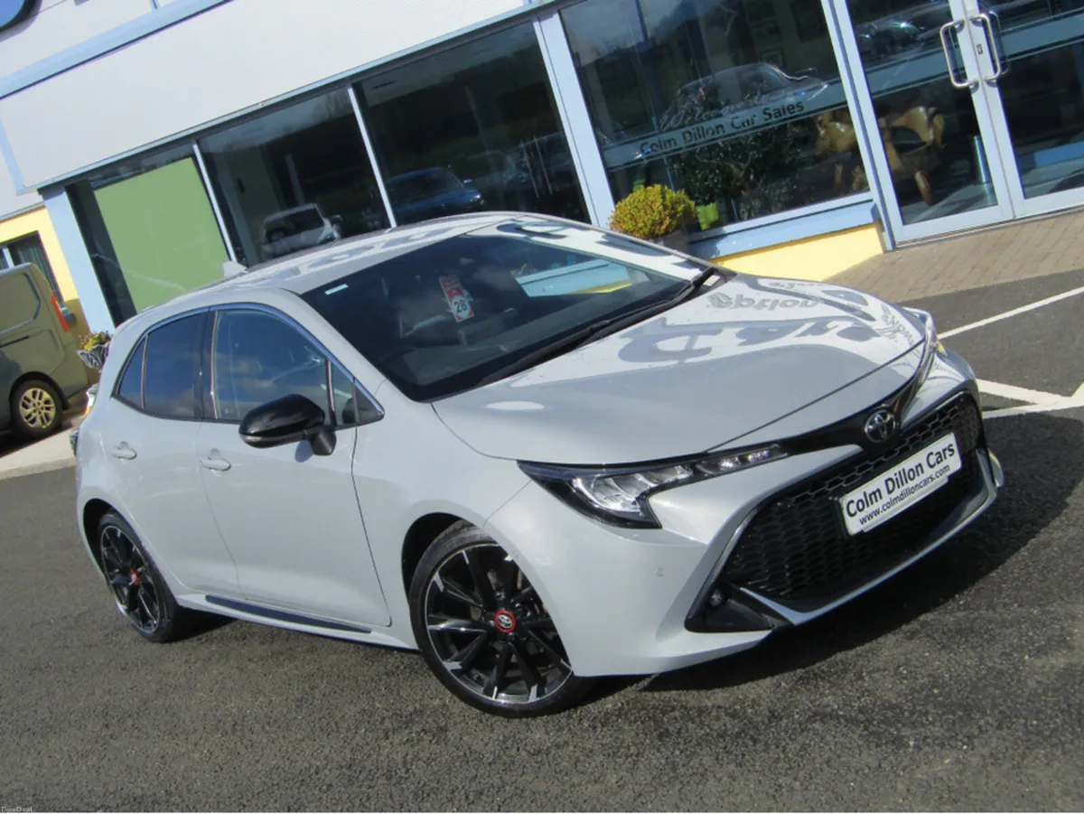 Toyota Corolla GR SPORT HEV CVT - Image 2