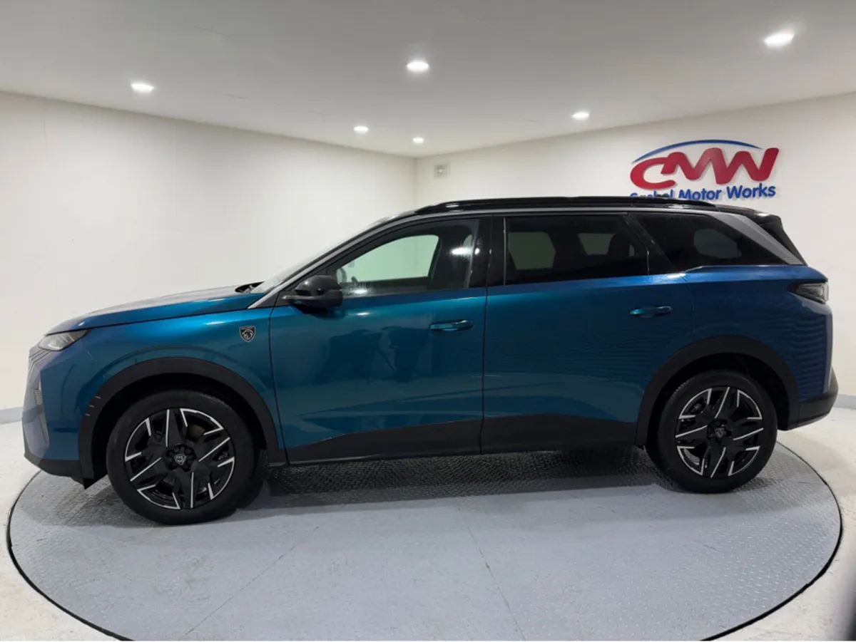 Peugeot 5008 GT 1.2 HYBRID 145BHP AUTO**7-SEATS**S - Image 4
