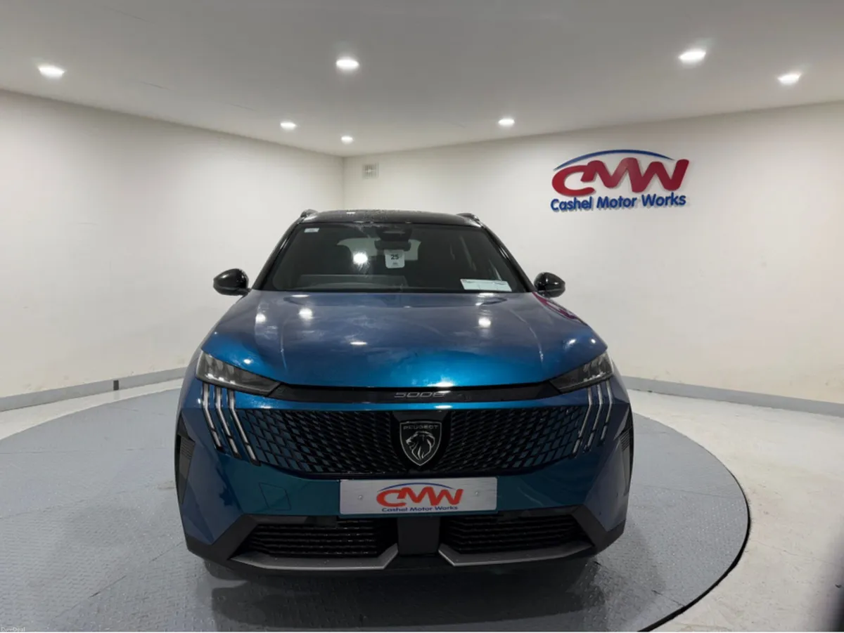 Peugeot 5008 GT 1.2 HYBRID 145BHP AUTO**7-SEATS**S - Image 2