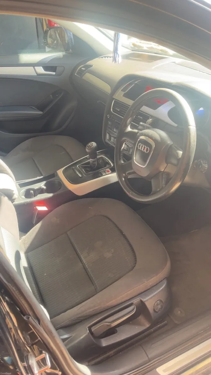 Audi A4 2010 - Image 4